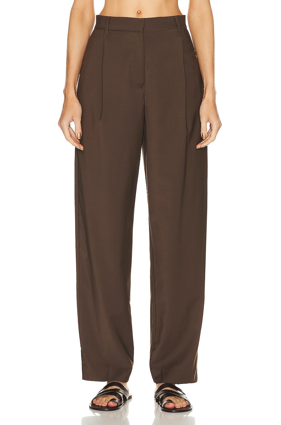 

Брюки Matteau Relaxed Tailored Pleat Trouser, цвет Coffee