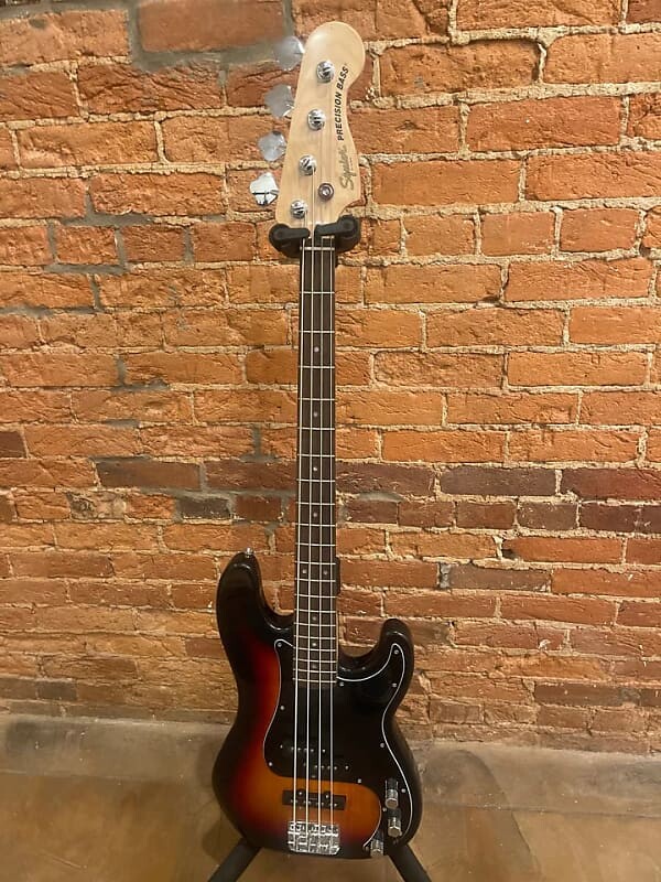 

Басс гитара Squier Affinity Precision Bass PJ 2020 - Present - 3-Color Sunburst