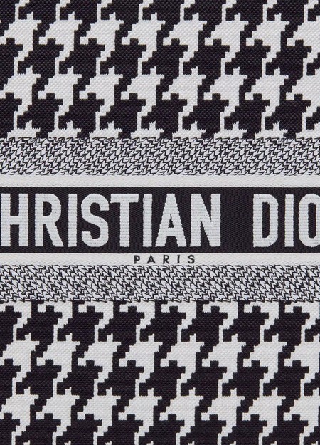 

Сумка-тоут Dior Book среднего размера Dior
