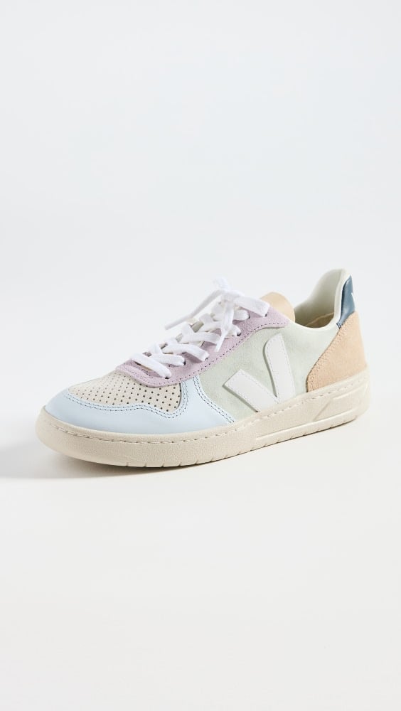 

Кроссовки Veja V-10 Suede