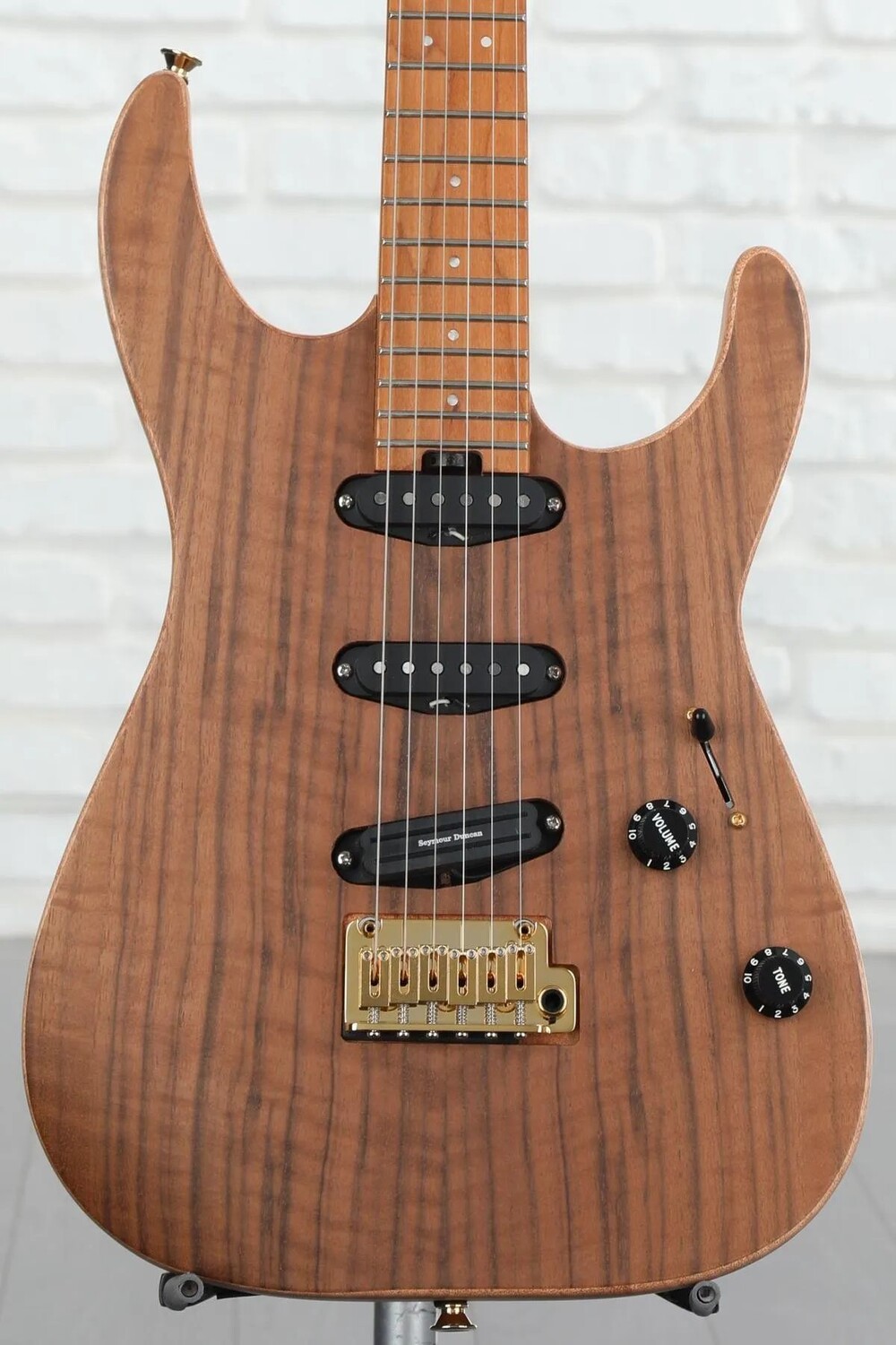 

Charvel Pro-Mod DK22 SSS 2PT CM — натуральный