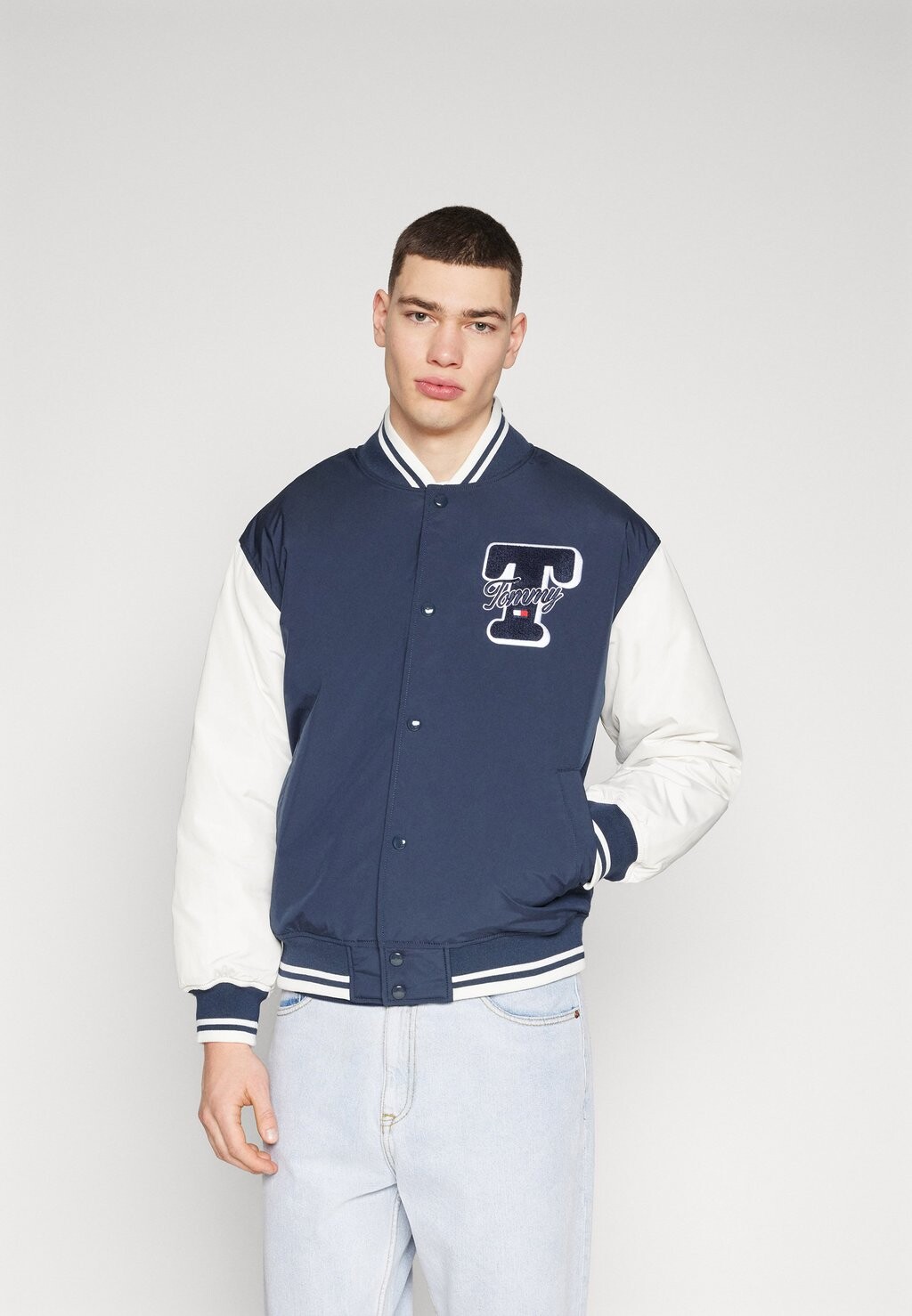 

Куртка-бомбер VARSITY JACKET Tommy Jeans, цвет dark night navy