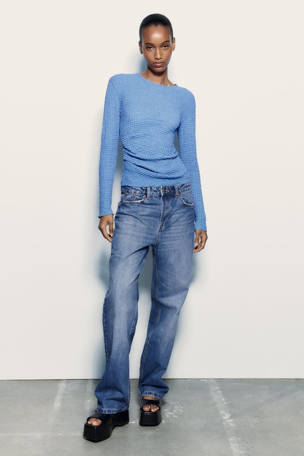 

Фактурный топ со складками ZARA, синий
