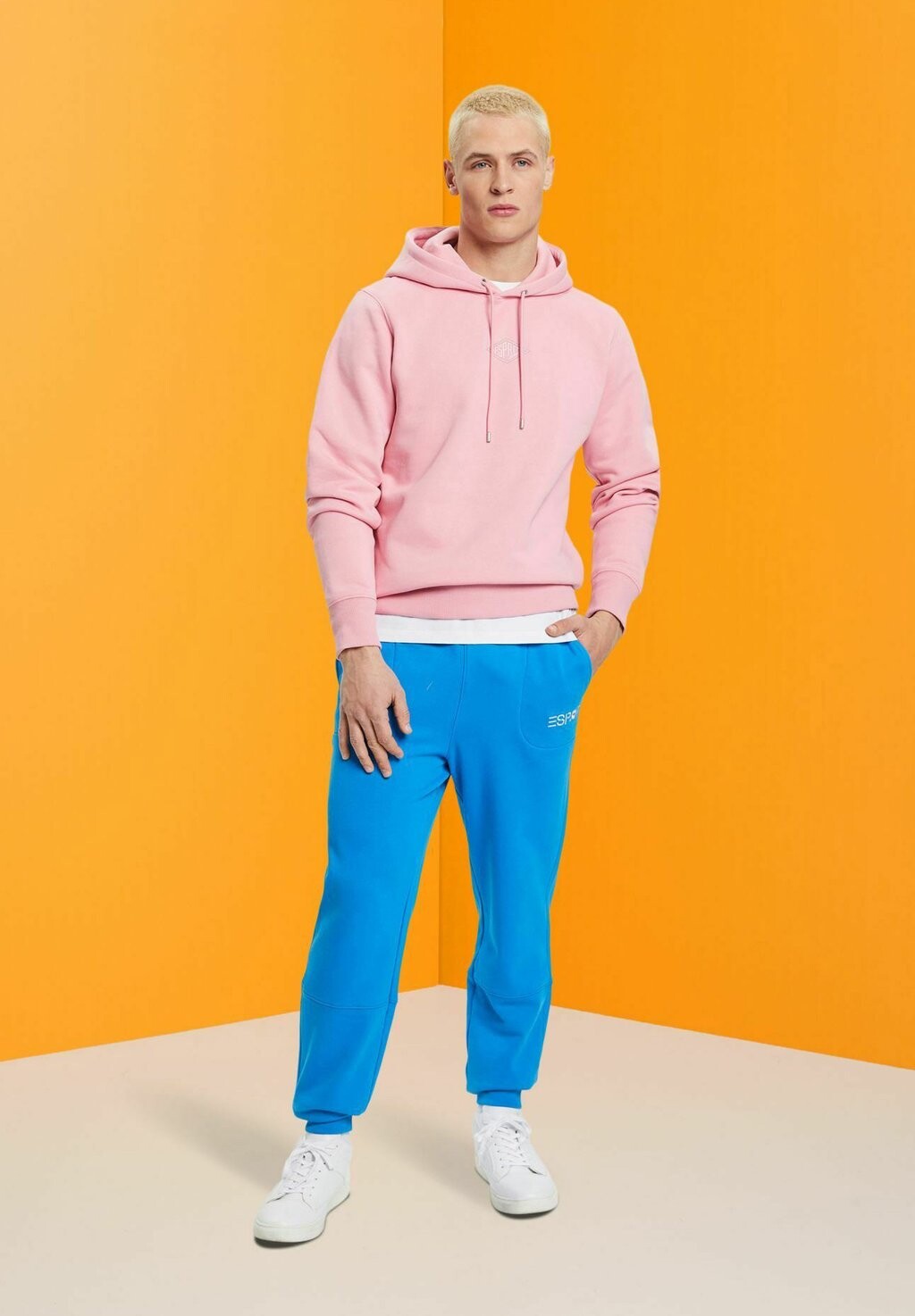 

Худи Esprit, розовый