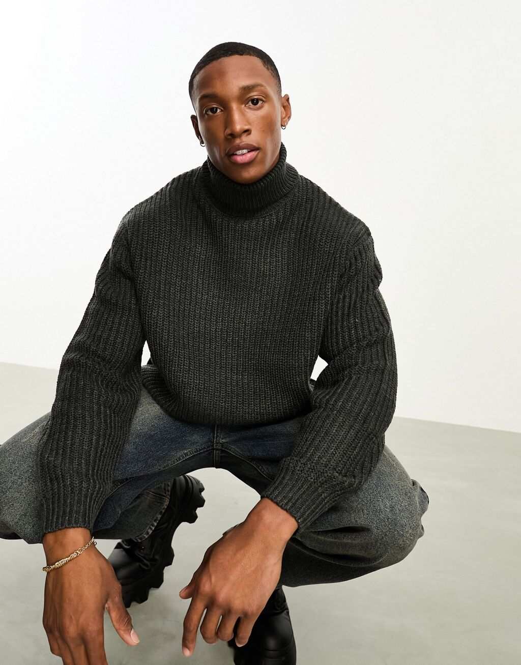 

Серый вязаный джемпер в рубчик в рубчик оверсайз ASOS DESIGN