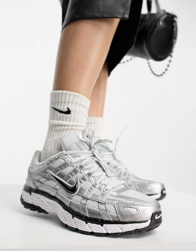 

Черные и серебристые кроссовки Nike P-6000