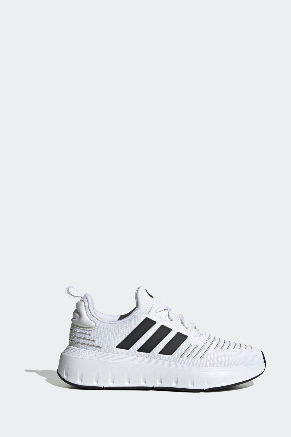 

Кроссовки Swift RUN23 adidas, белый