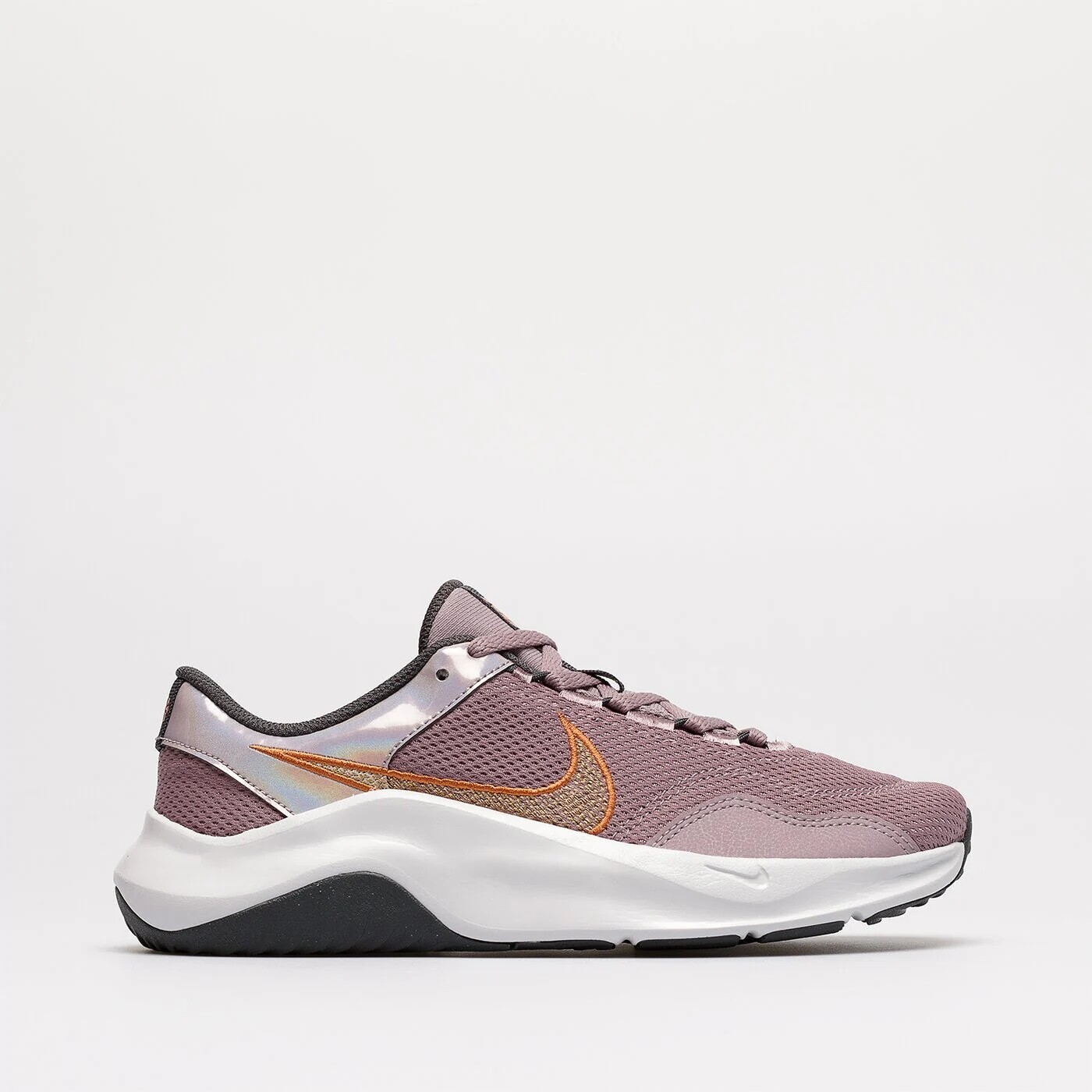 

Кроссовки Nike Legend Essential 3, розовый