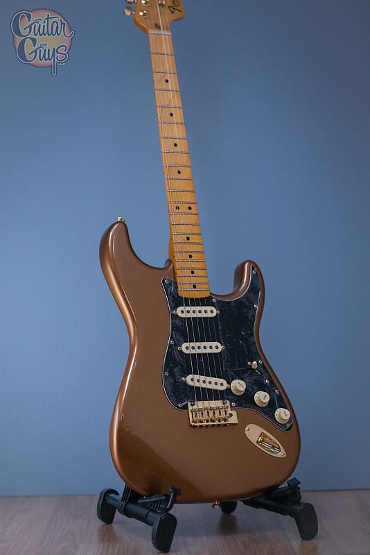 Электрогитара Fender Bruno Mars Signature Stratocaster Mars Mocha электрогитара fender bruno mars stratocaster maple fingerboard mars mocha