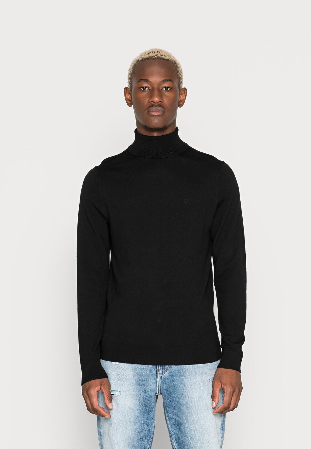 

Свитер Calvin Klein