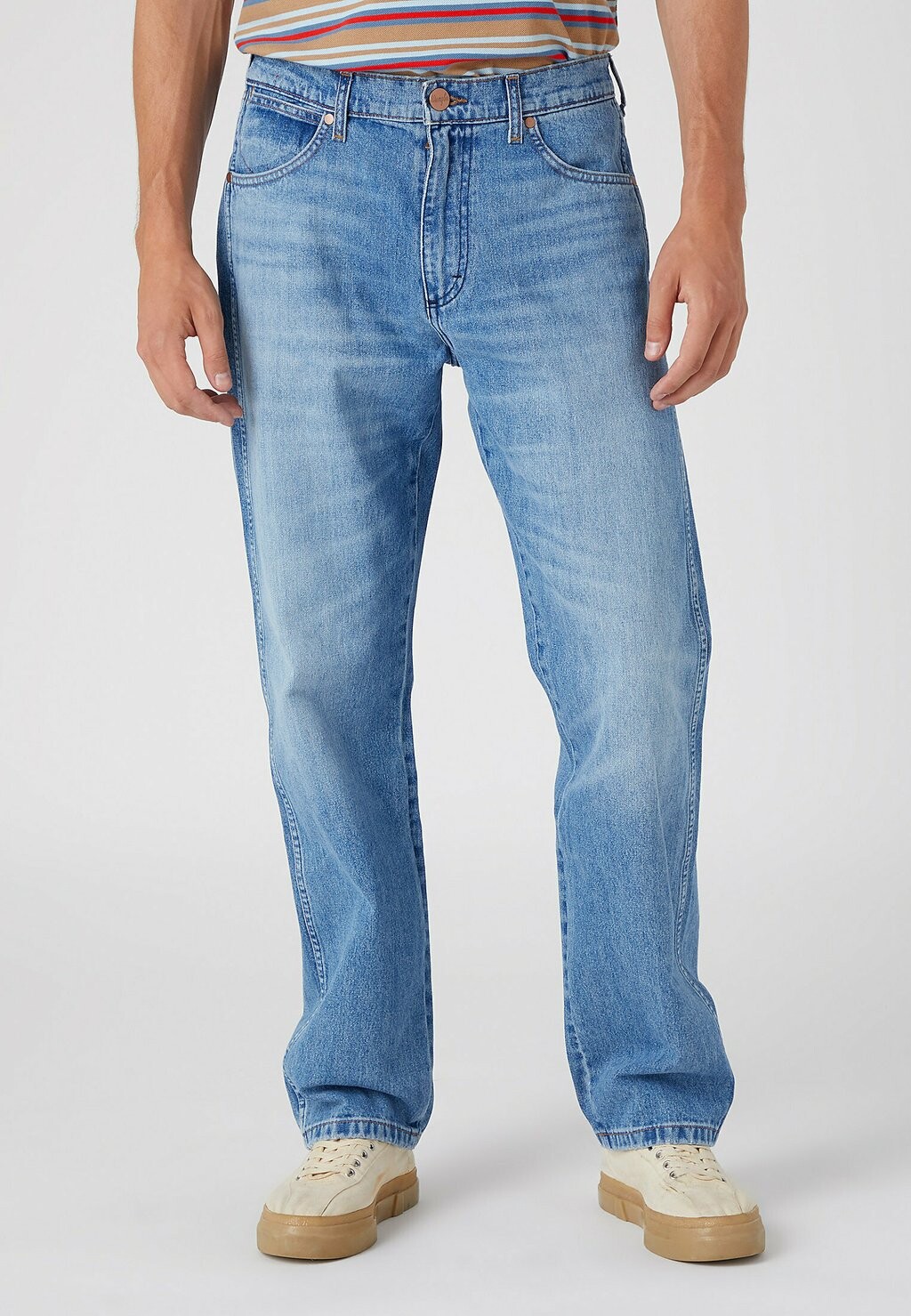 

Джинсы прямого кроя Wrangler