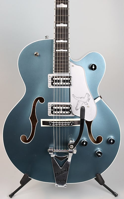 

Электрогитара Gretsch G6136T-140 LTD Double Platinum Falcon 2-Tone Stone/Pure Platinum