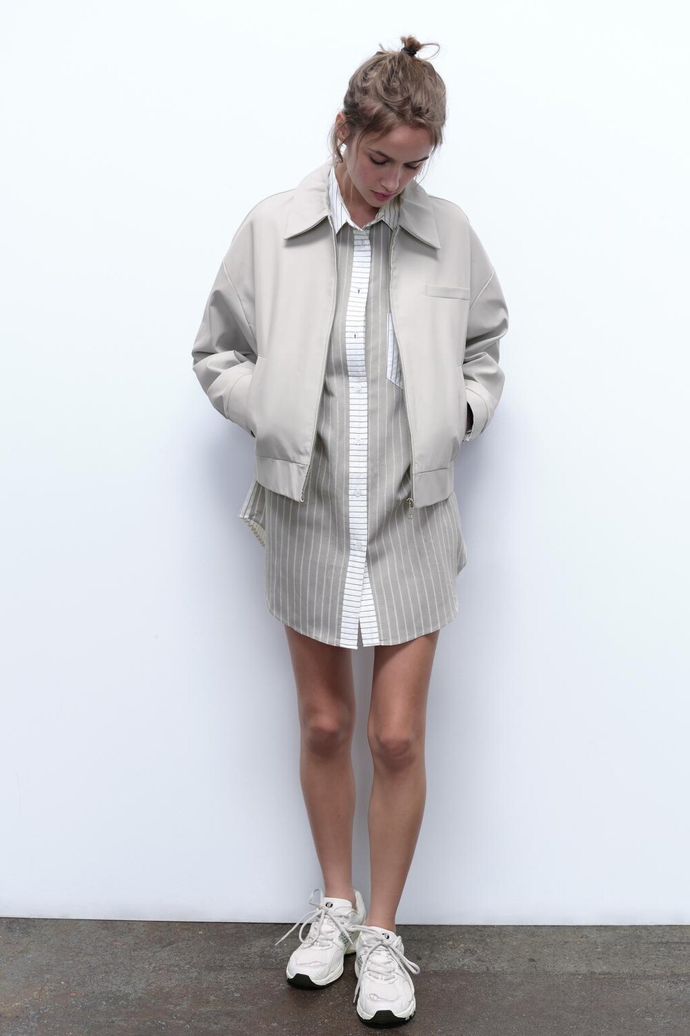 

Водоотталкивающая куртка ZARA, средне-серый