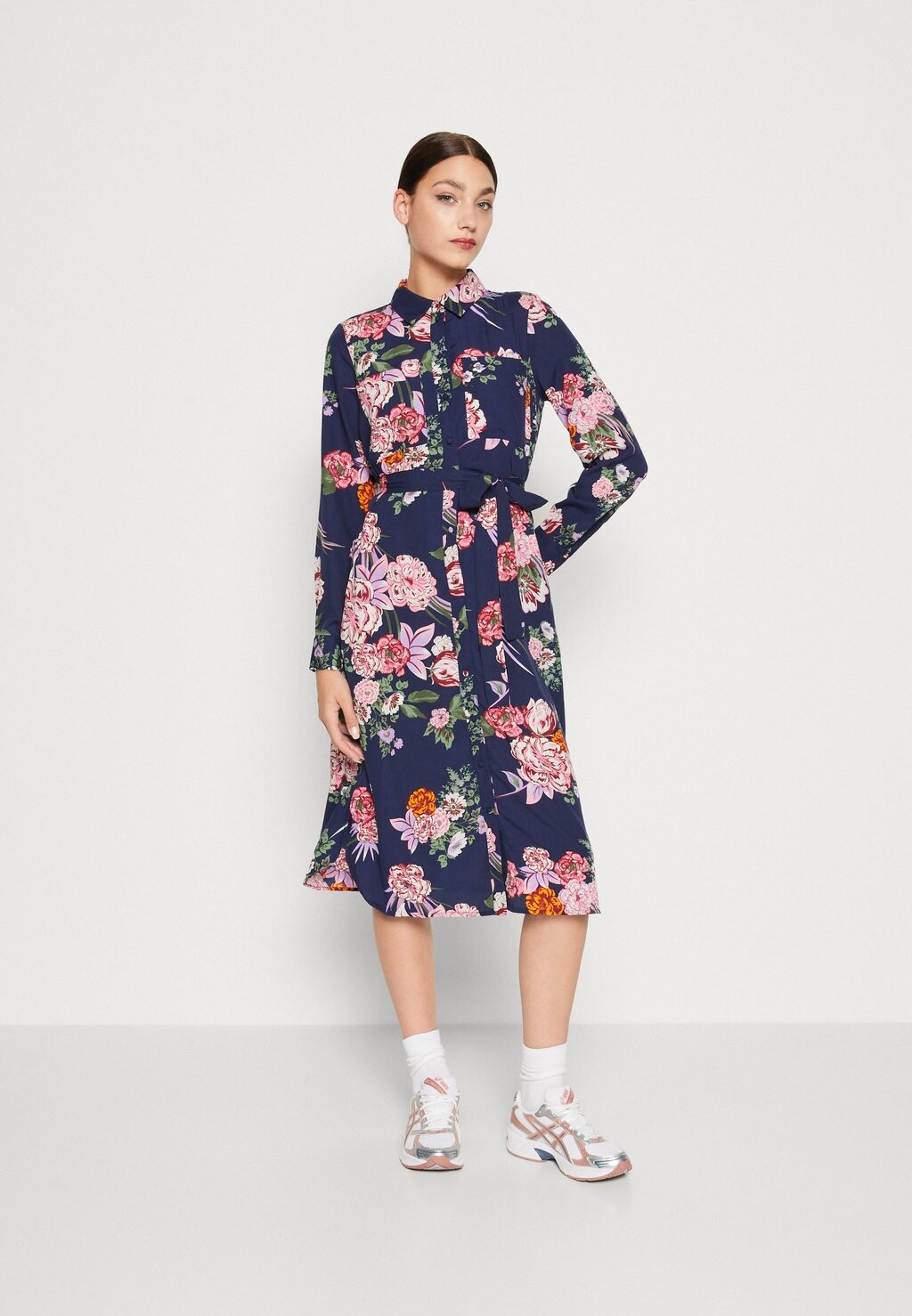 

Платье-рубашка Vero Moda