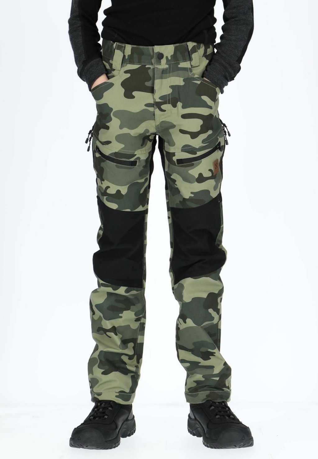 Уличные брюки X-Trail, цвет camouflage black