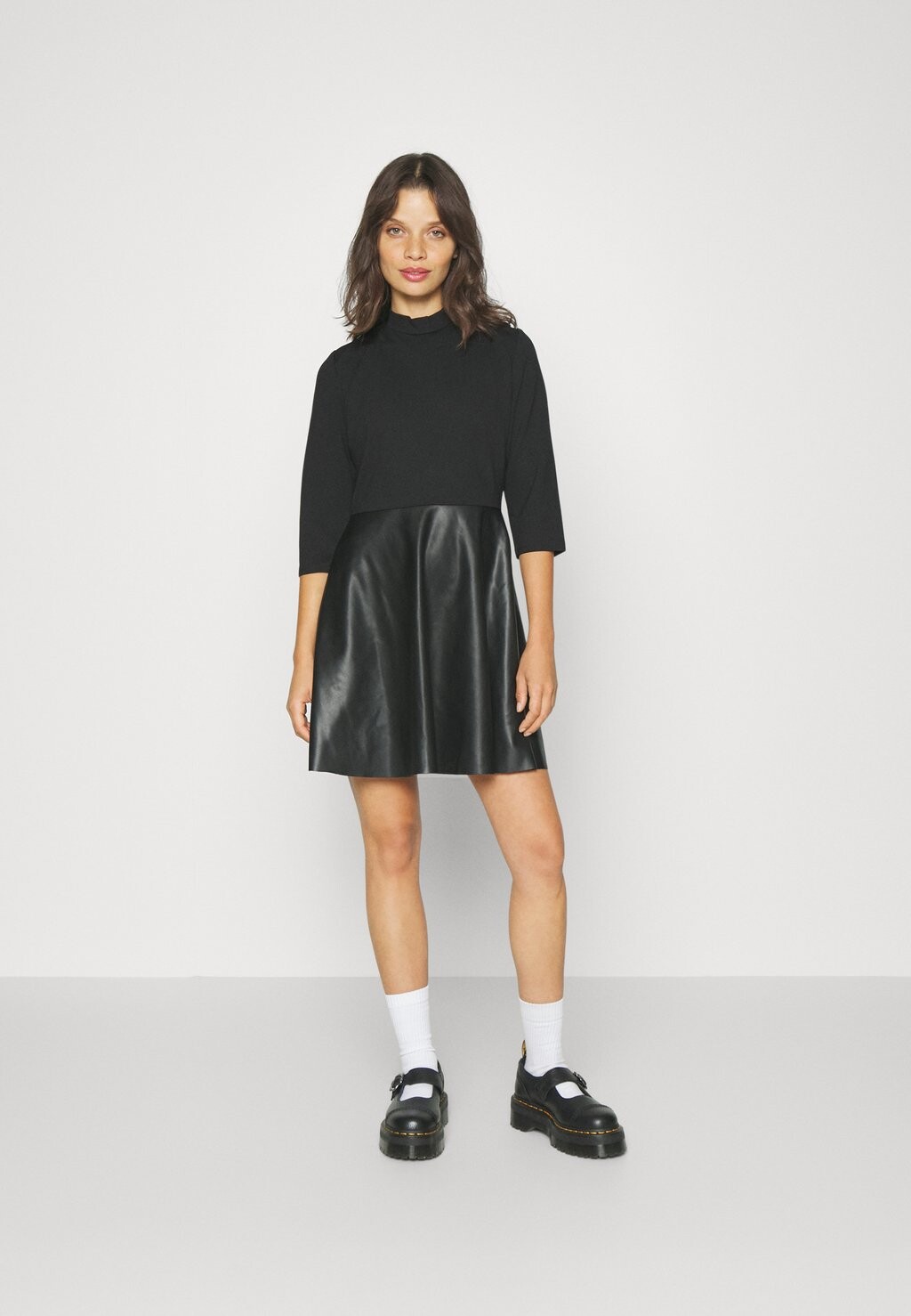 

Дневное платье ONLMADDIE MIX DRESS ONLY Petite, цвет black