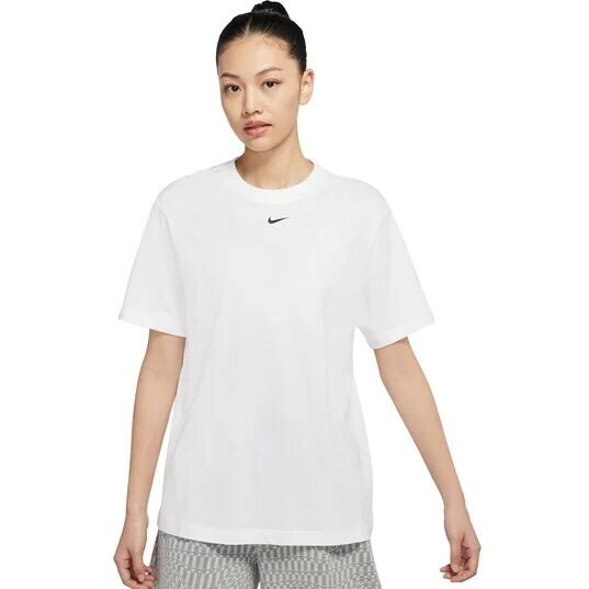 

Женская футболка Бойфренд NSW Essential Nike, цвет Weiß/Schwarz