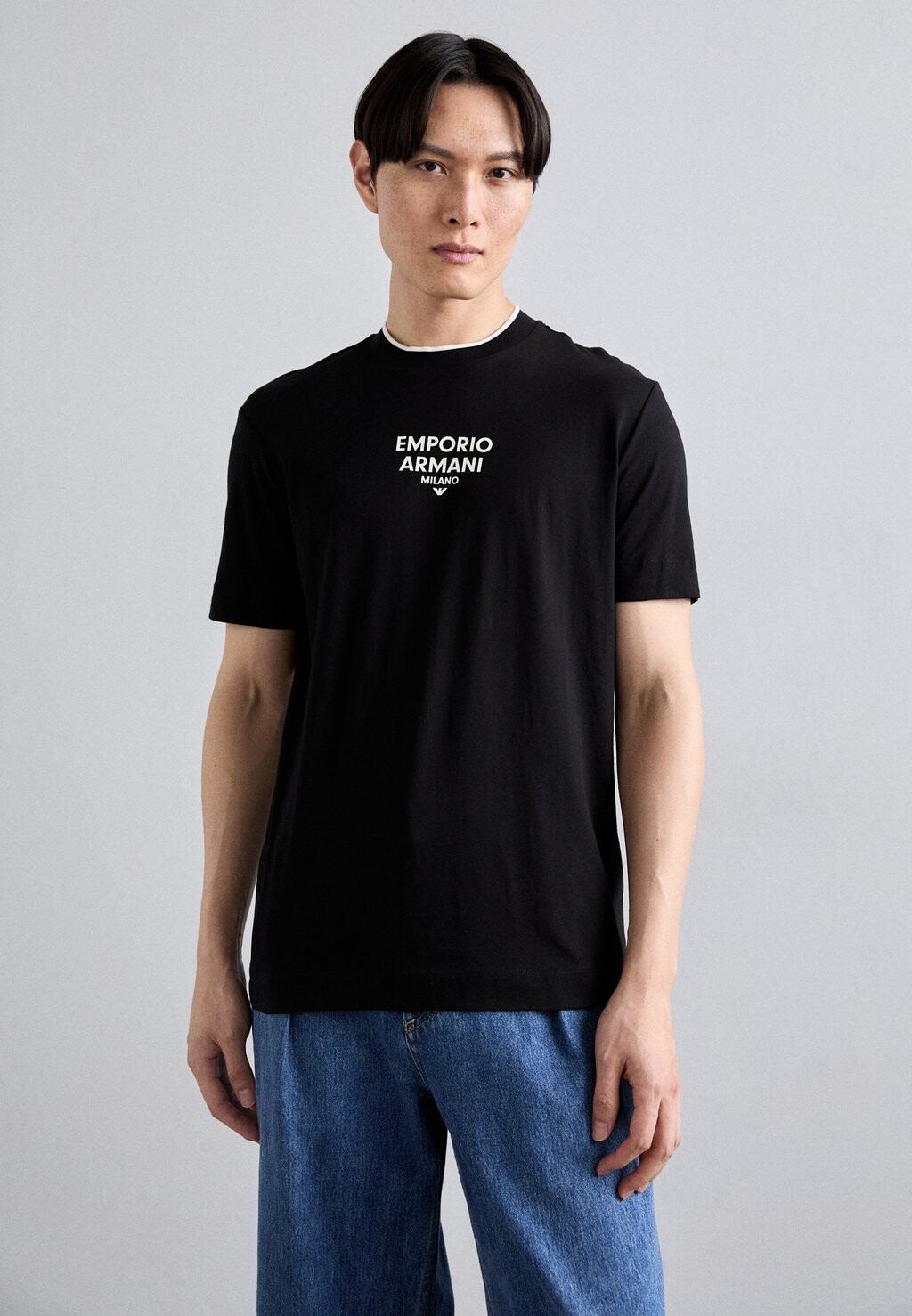 

Футболка с принтом Emporio Armani, цвет black