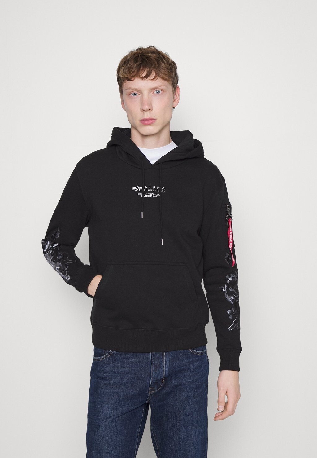 

Толстовка Alpha Industries