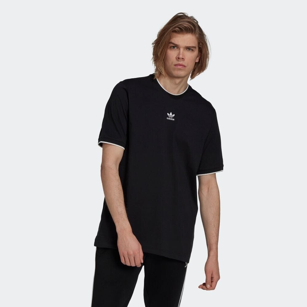 

Футболка Adidas HK7305, черный