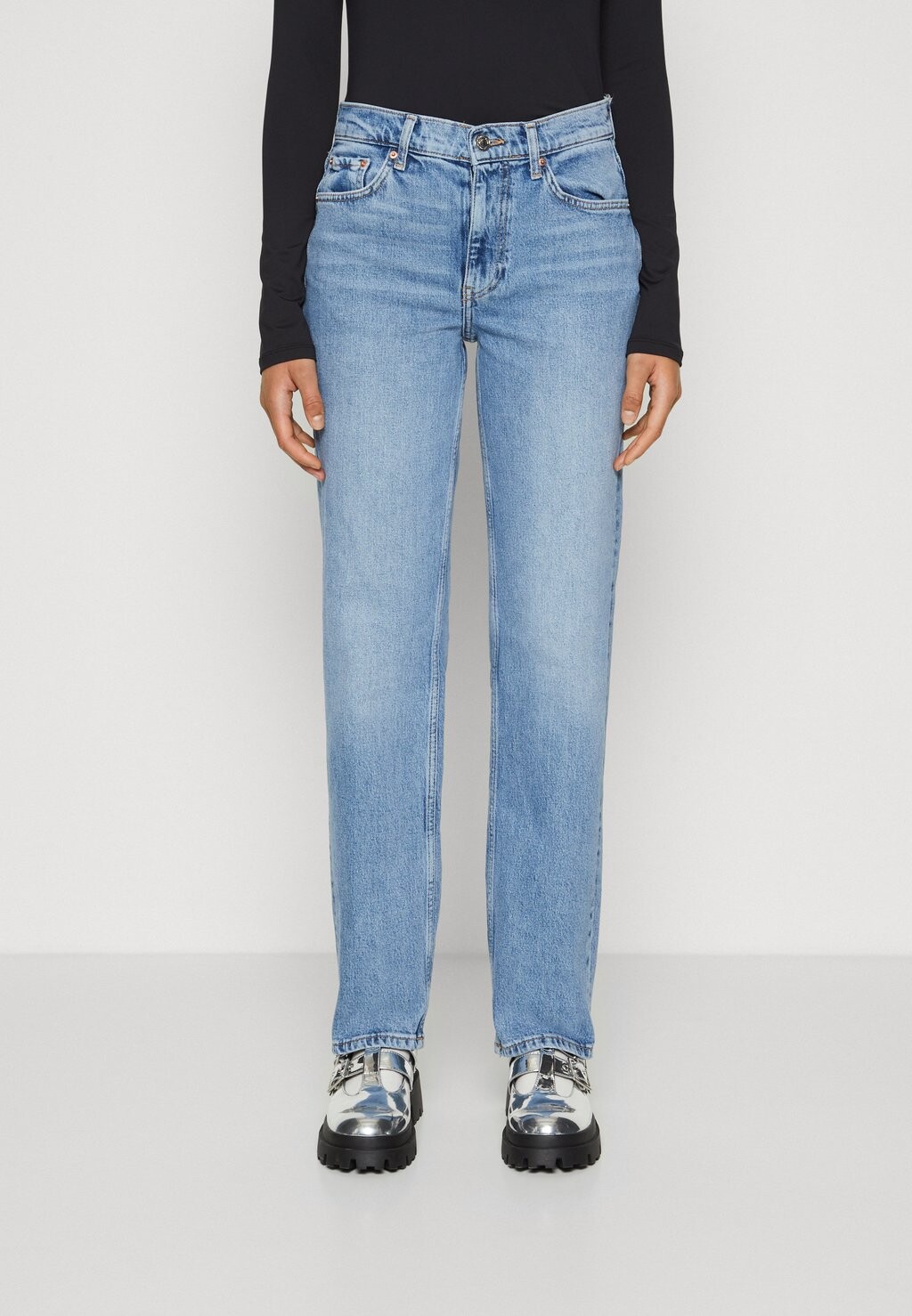

Джинсы Straight Leg Gina Tricot, цвет mid blue