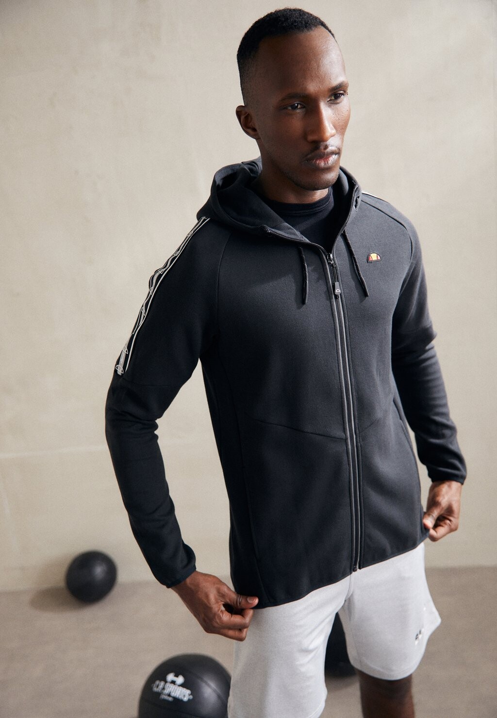 

Толстовка на молнии Ellesse PAVISO HOODY, черный