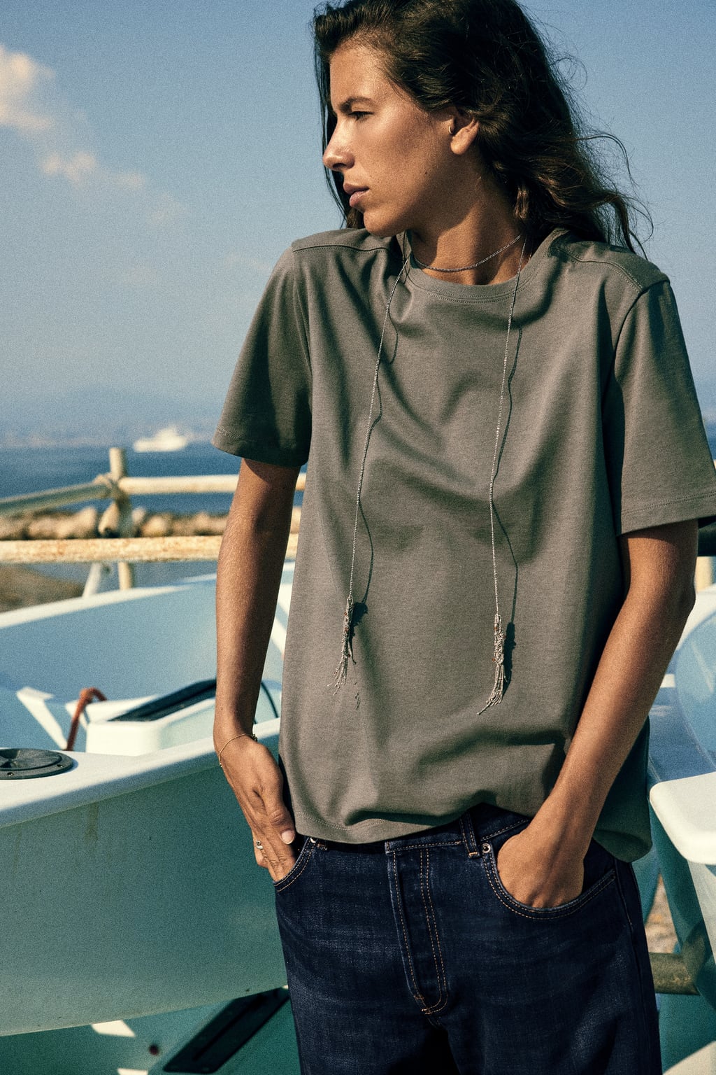 

Футболка из плотного хлопка ZARA, хаки