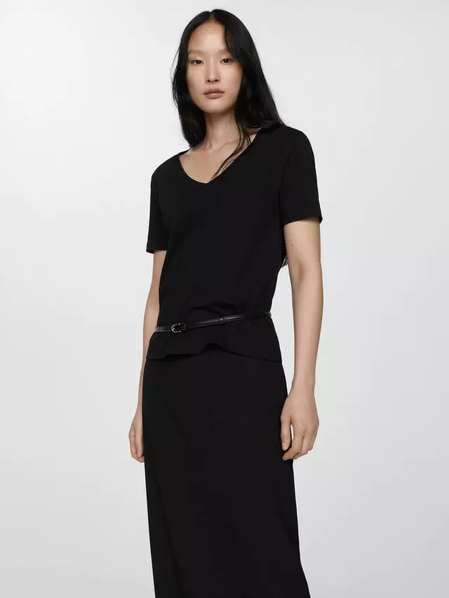 

Футболка Mango Chalapi V-Neck, черный
