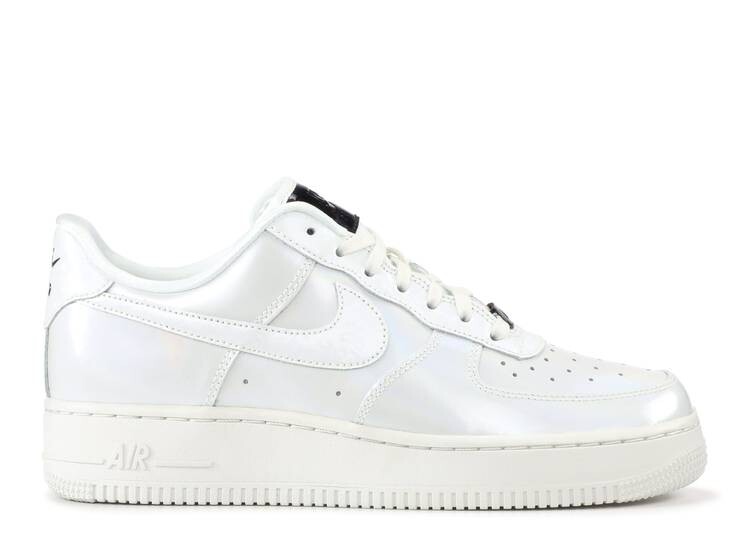 

Кроссовки Nike WMNS AIR FORCE 1 'LUXE', белый