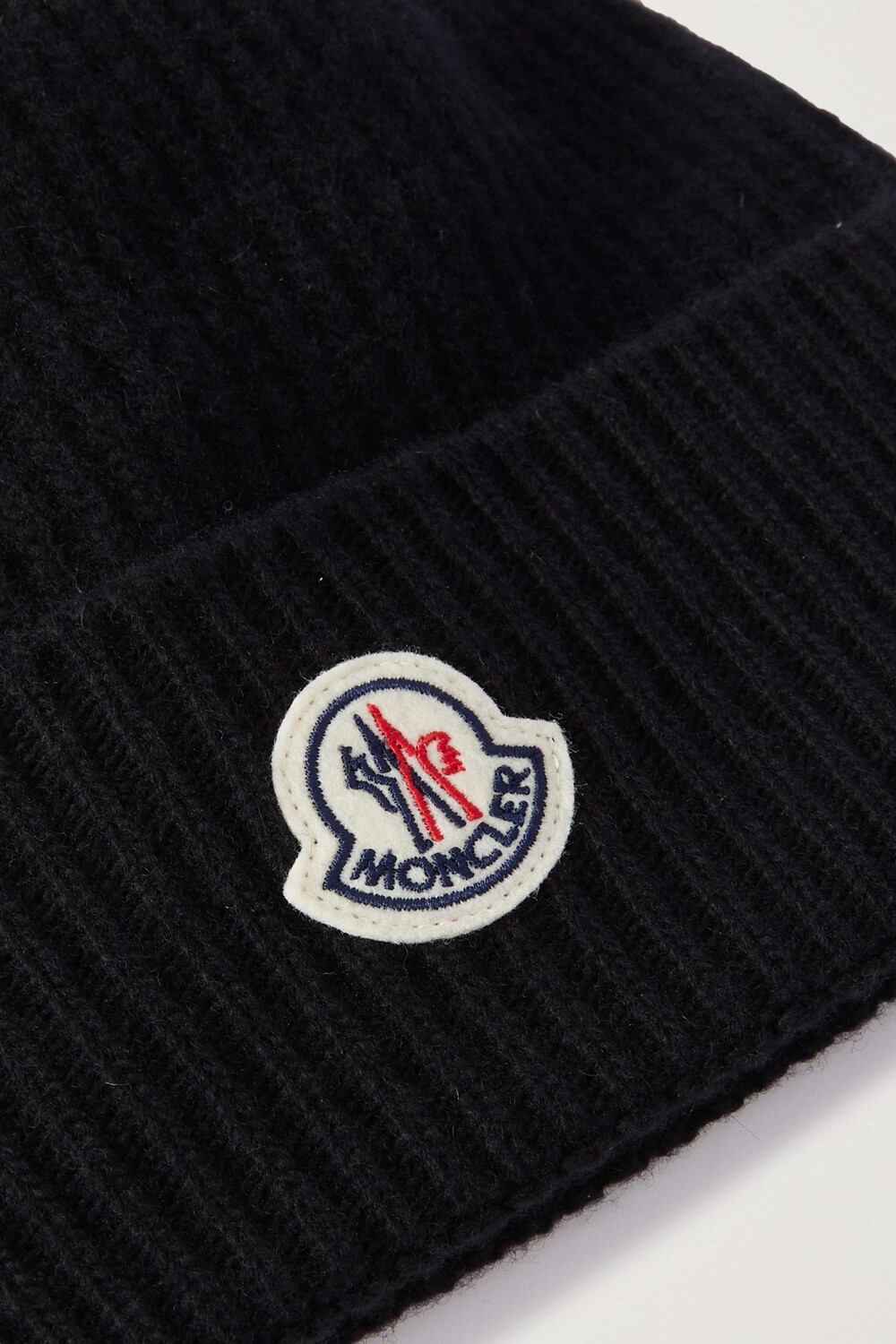 

MONCLER Шапка-бини из смеси шерсти и кашемира с аппликацией в рубчик, черный
