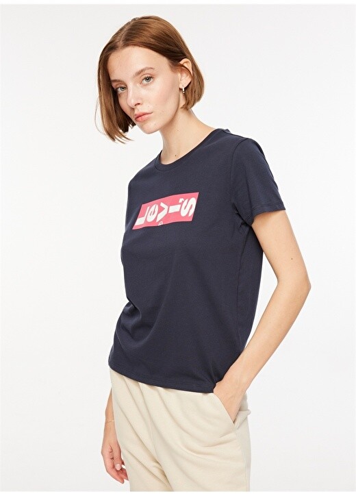 

Синяя женская футболка Levis, Синий