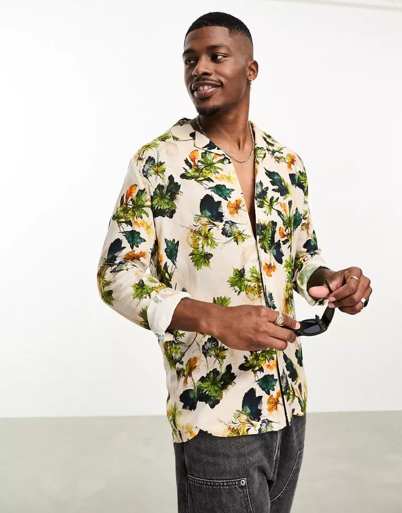 Бежевая рубашка с воротником с лацканами и цветочным принтом ASOS бежевая рубашка с вафельным воротником asos
