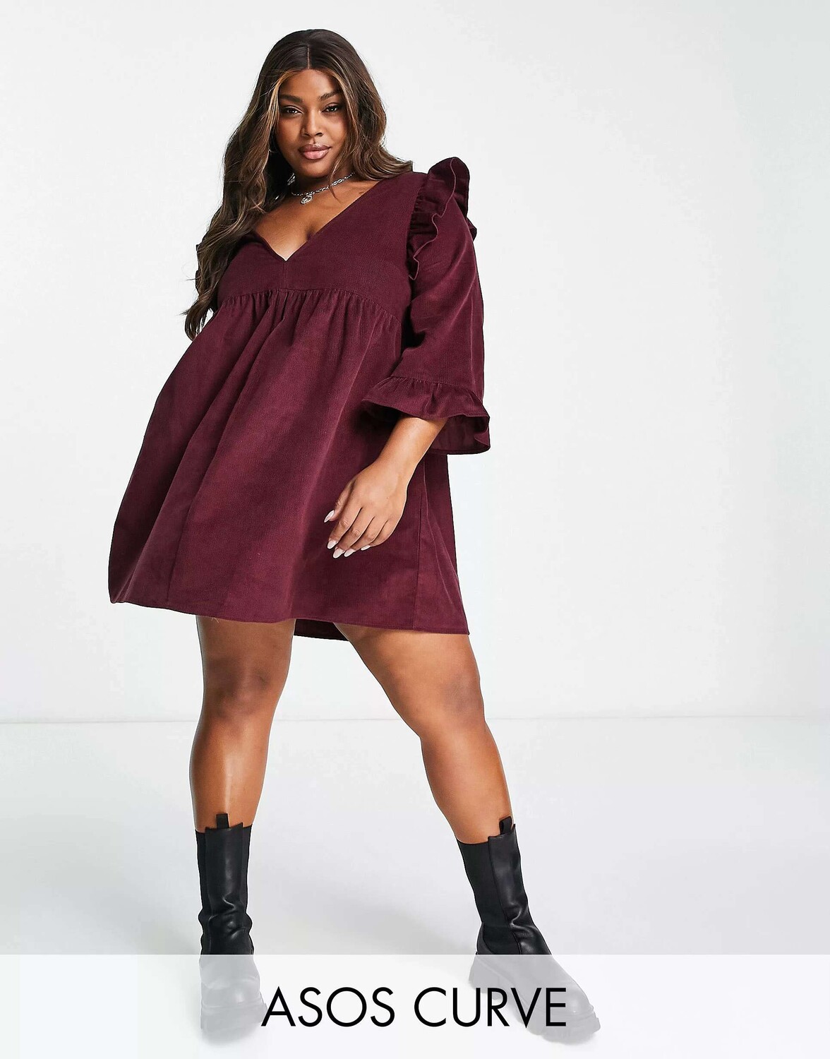 

Темно-ягодное свободное платье мини из вельвета с оборками на плечах ASOS DESIGN Curve