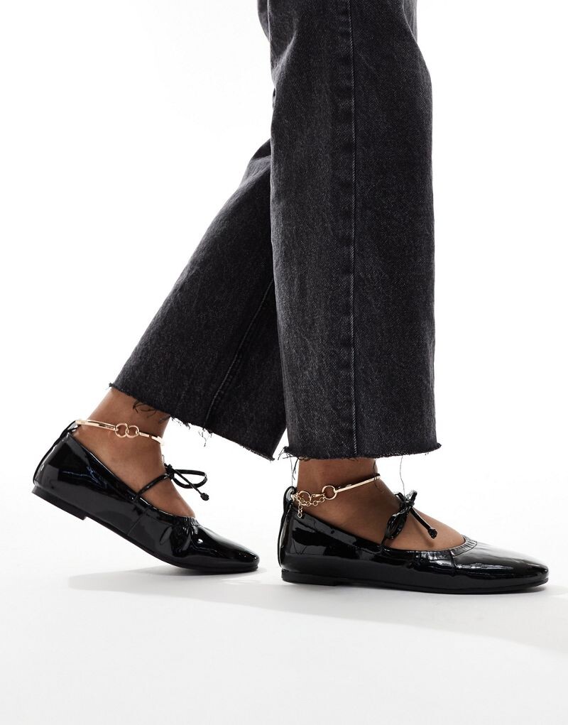 

SIMMI London – Abbie – Черные балетки с бантом, рюшами и съемным браслетом SIMMI Shoes
