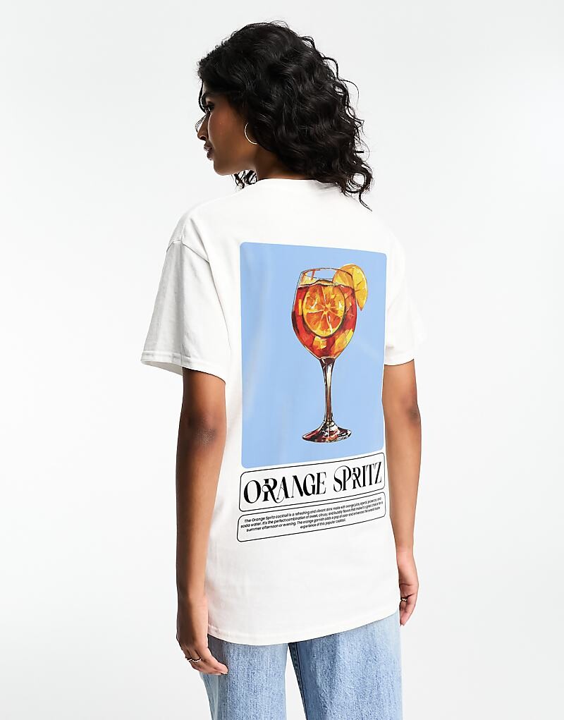 

Белая футболка оверсайз с оранжевым рисунком ASOS DESIGN