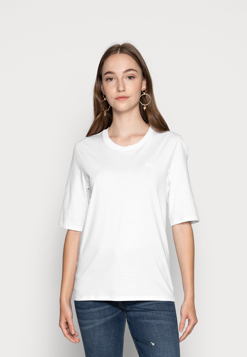 цена Базовая футболка Lacoste, белый