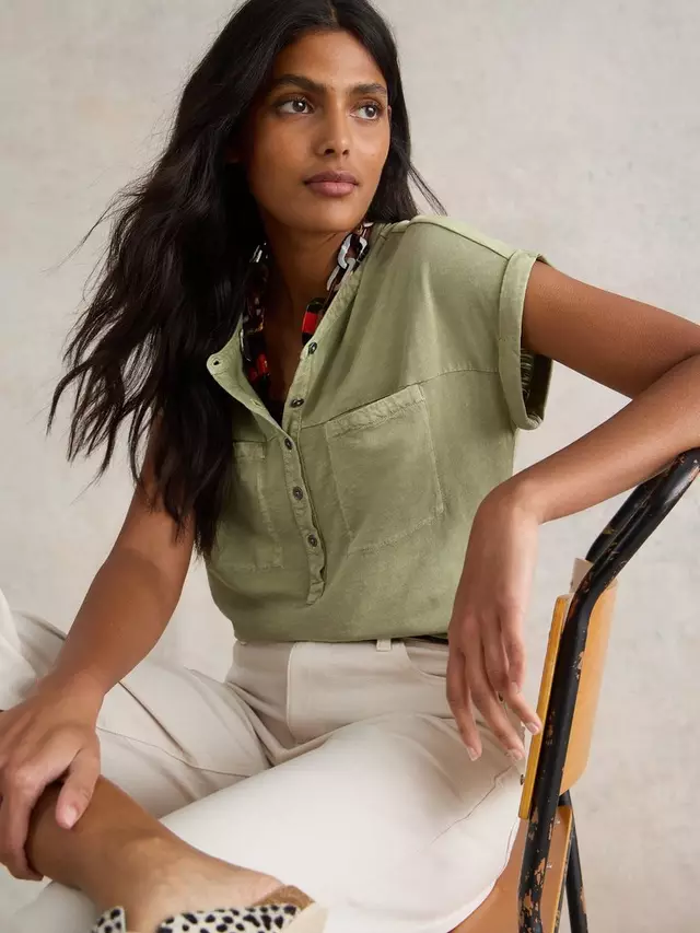 

Футболка White Stuff Beth Cotton Jersey, цвет dusty/green