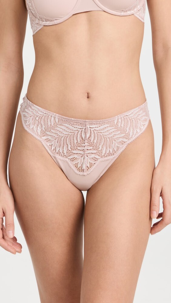 

Стринги Natori Natori Lush