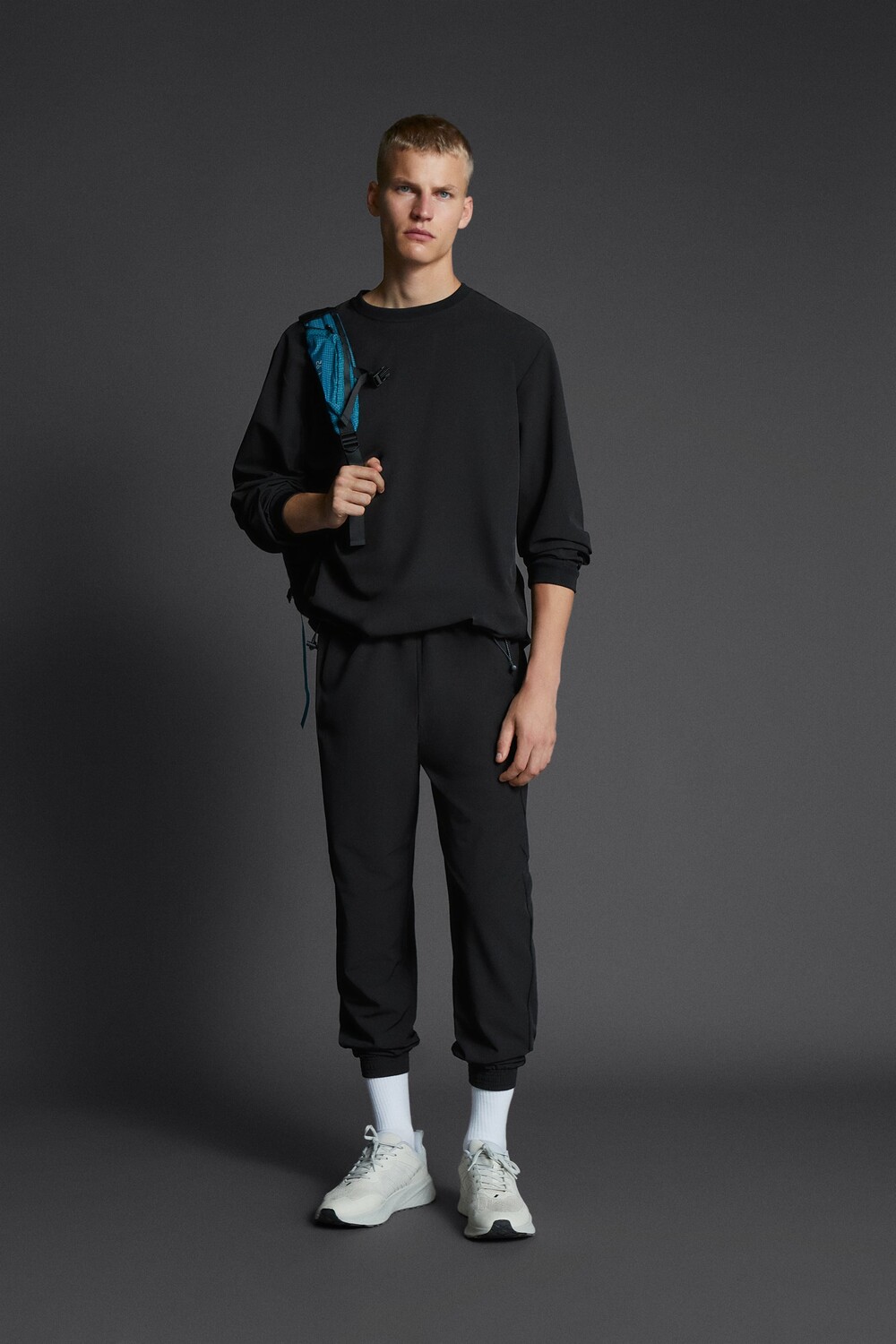 

Технические брюки для тренировок Zara, черный