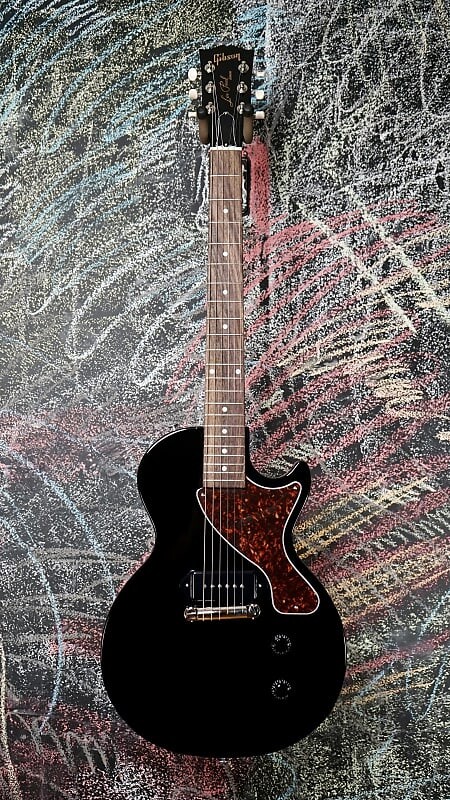 

Электрогитара Gibson Les Paul Junior Ebony
