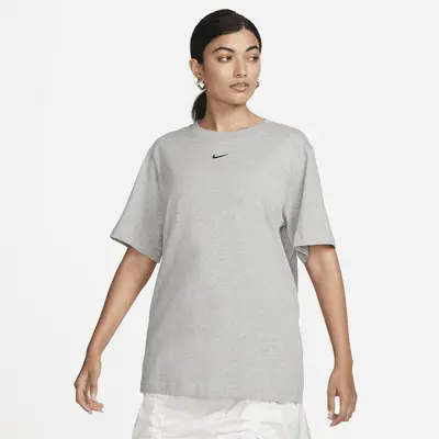 

Футболка Nike Sportswear Essential, цвет Dark Grey Heather/Black