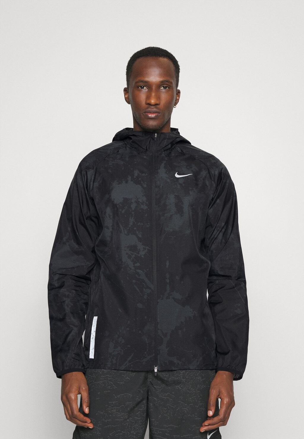 

Куртка беговая Nike