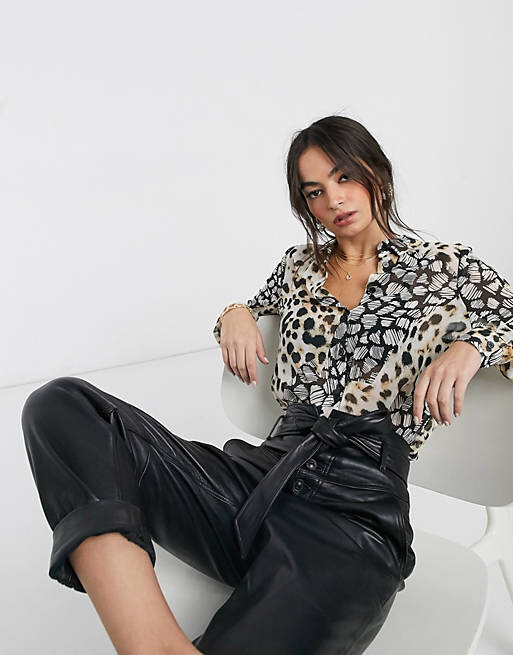 

Мягкая рубашка с длинными рукавами и анималистическим принтом ASOS DESIGN