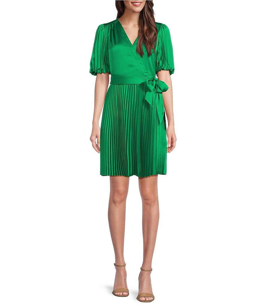 KARL LAGERFELD PARIS Плиссированное платье с короткими рукавами и V-образным вырезом с запахом, зеленый