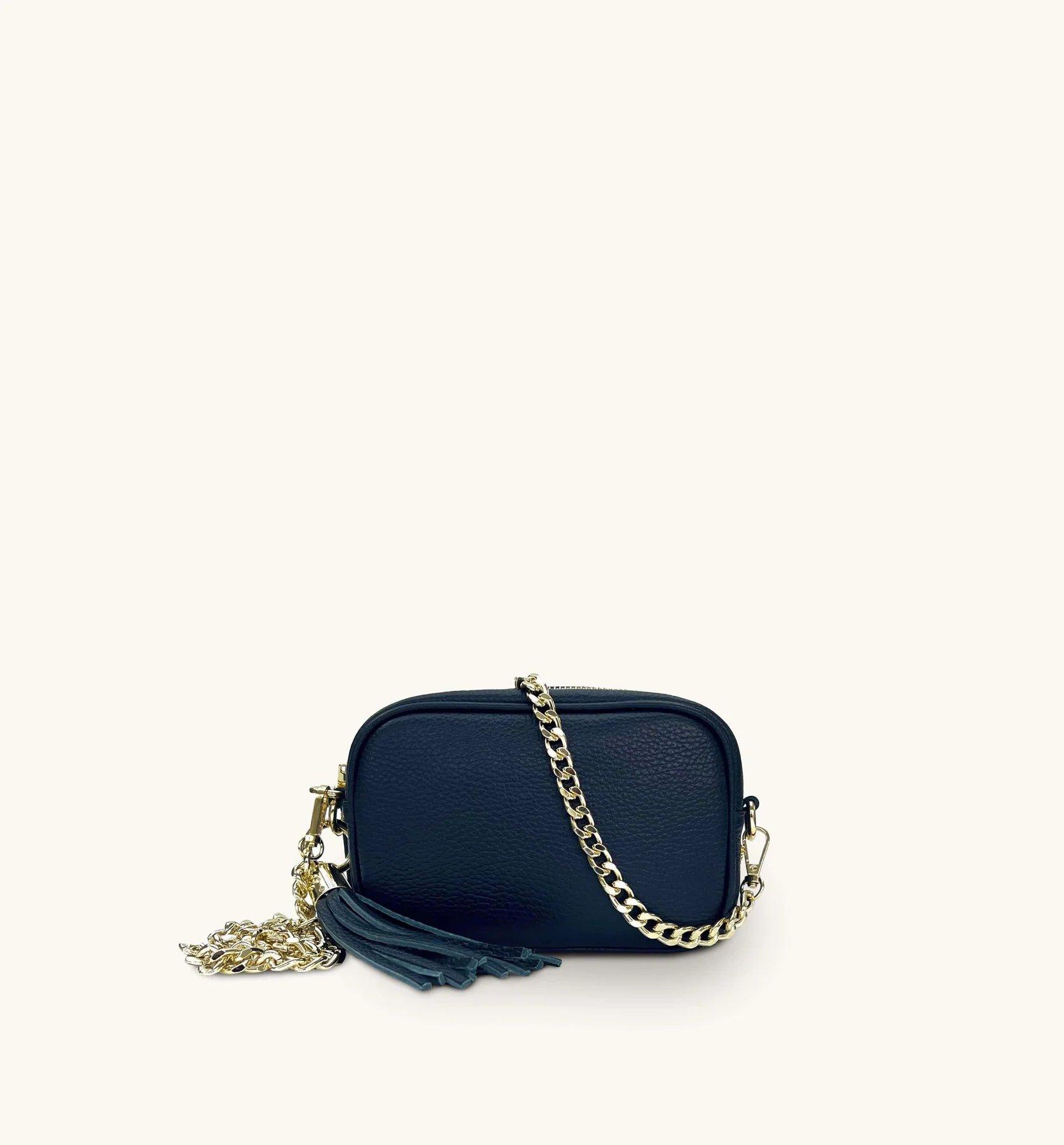 Темно-синяя кожаная сумка для телефона Mini с кисточками и золотым ремешком через плечо с цепочкой Apatchy London, темно-синий компактная сумка dji черно желтая для mini mini 2