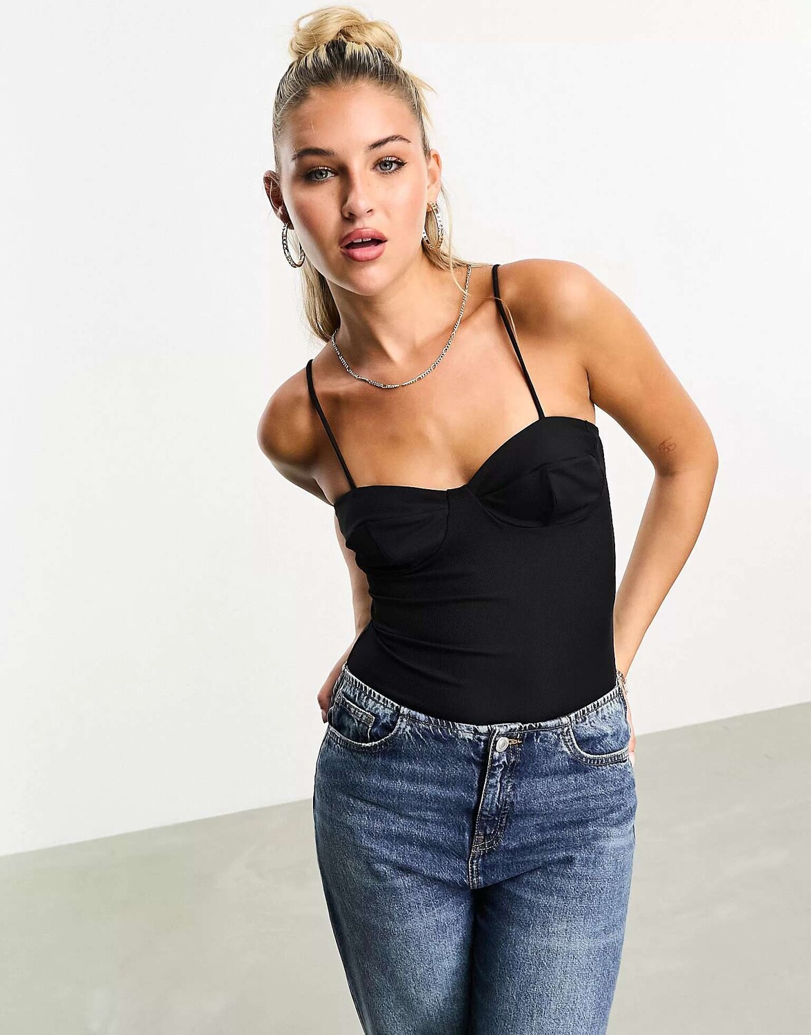 

Черное боди с корсетом Miss Selfridge