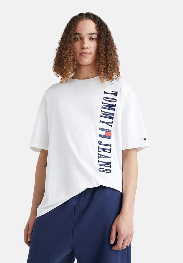 

Футболка с принтом Tommy Jeans, белый