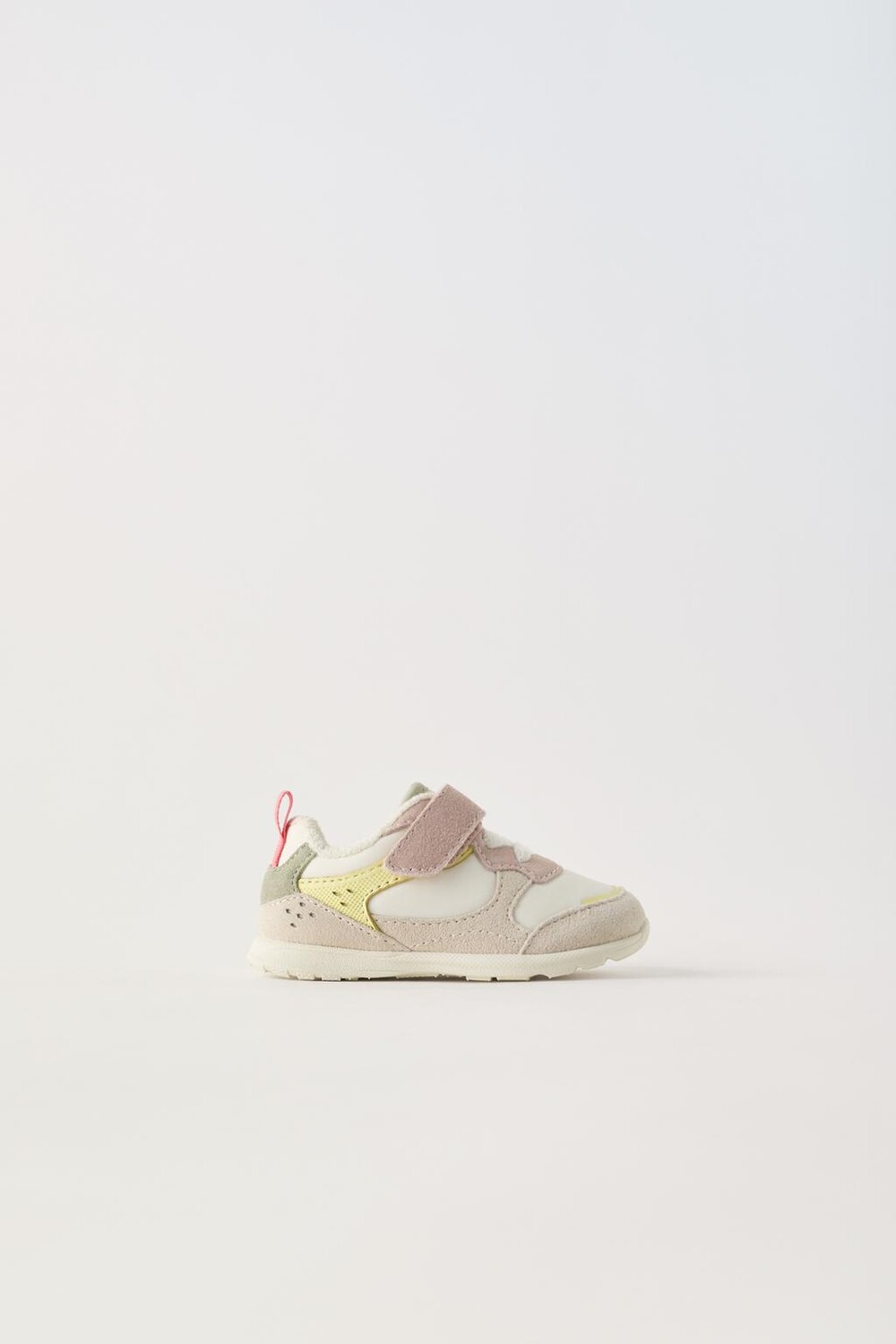

Кожаные кроссовки ZARA, розовый