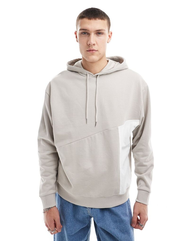

ASOS DESIGN – бежевая толстовка оверсайз с нейлоновыми карманами