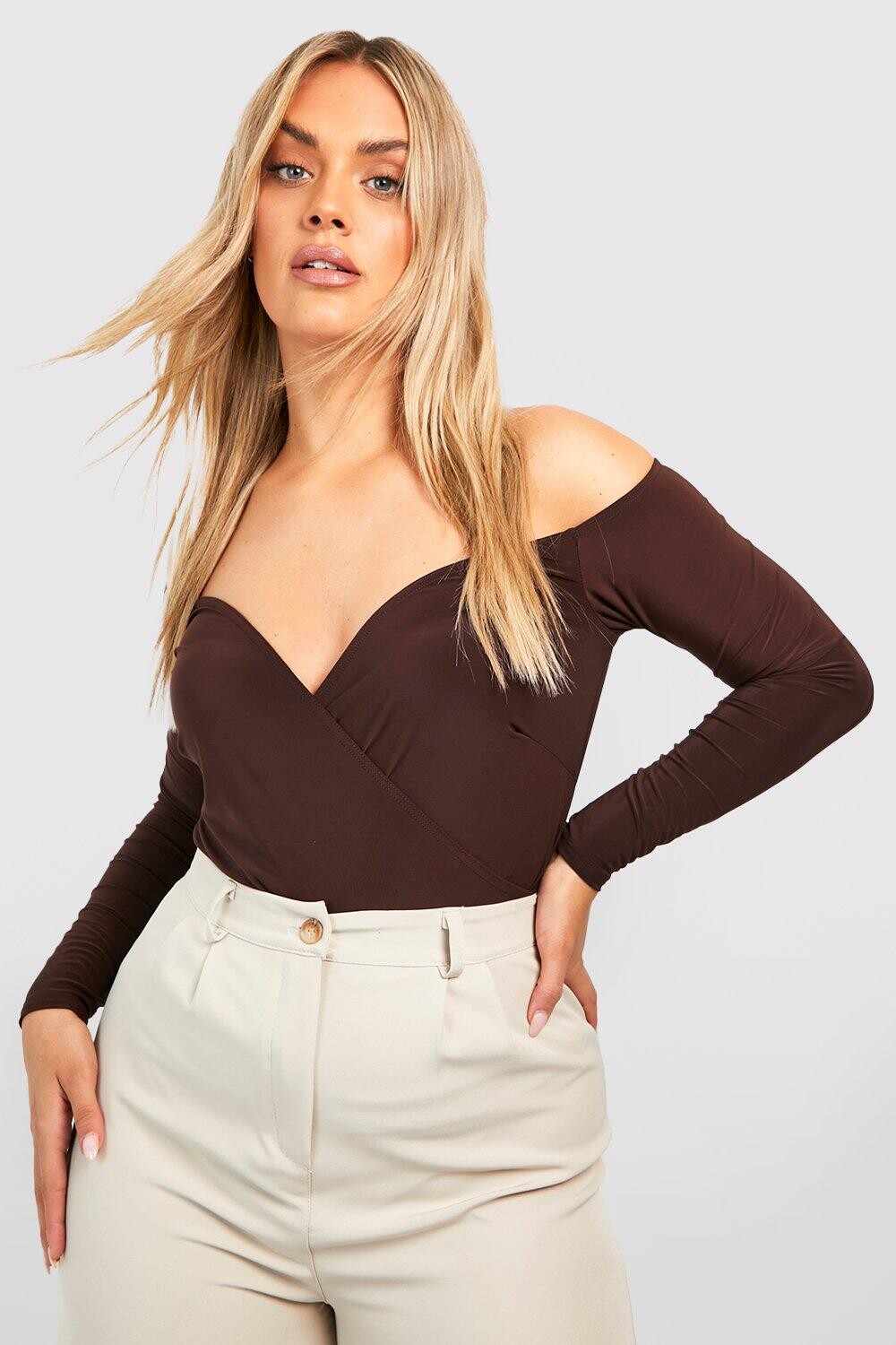 

Облегающий топ с запахом от плеч Boohoo, шоколадный